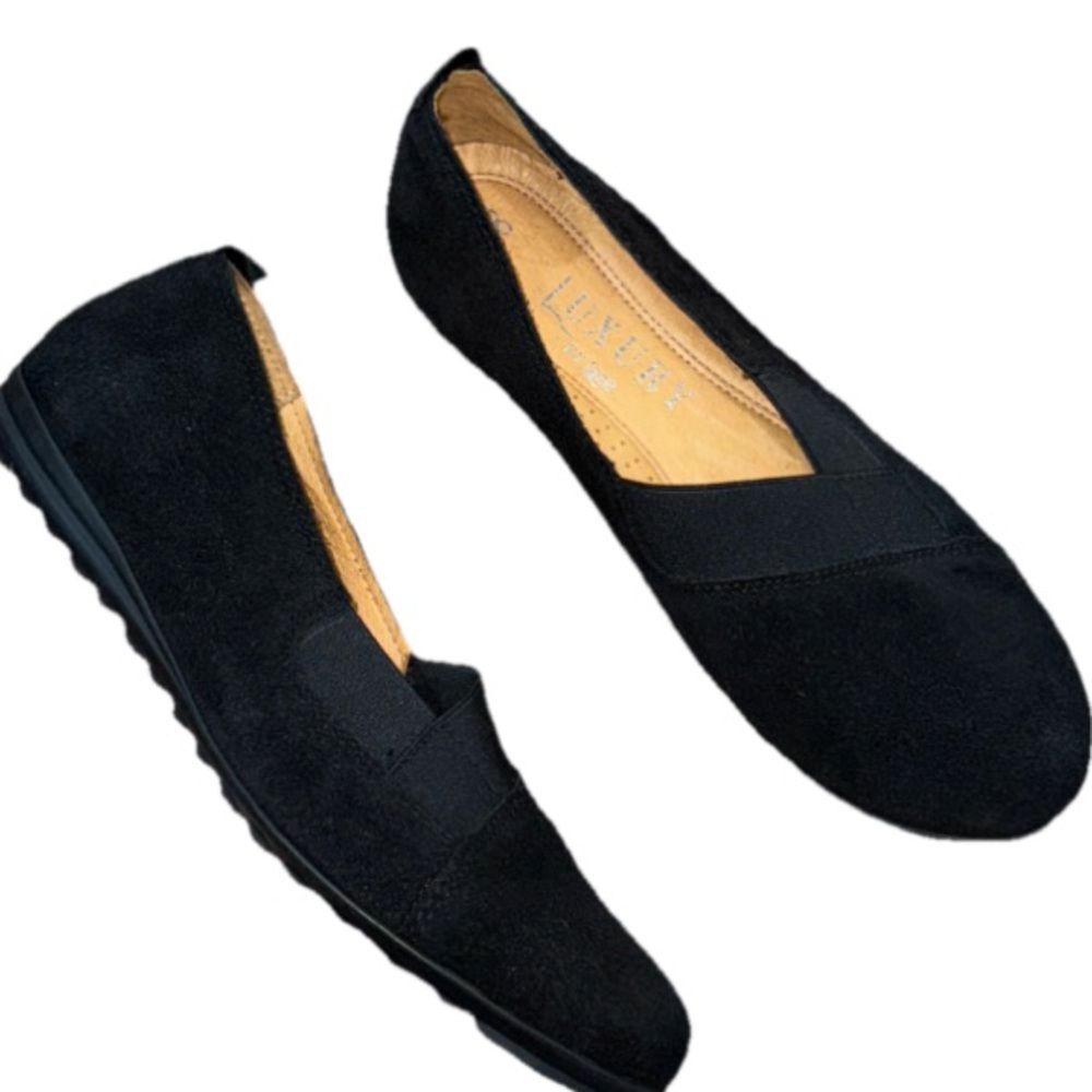 LUXURY BY LAZE FLATS SHOES BLACK SUEDE SLIP ON WOMENS SIZE 7.5 EU 38